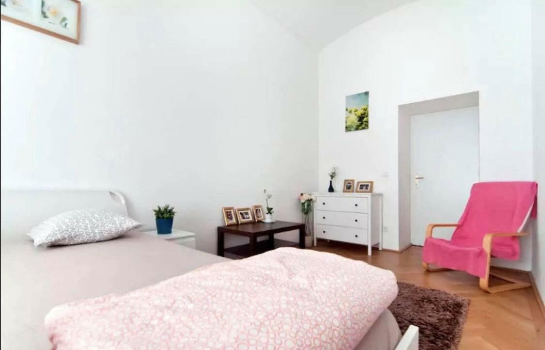 Marvelous Midtown Apartment Vienna Exterior photo